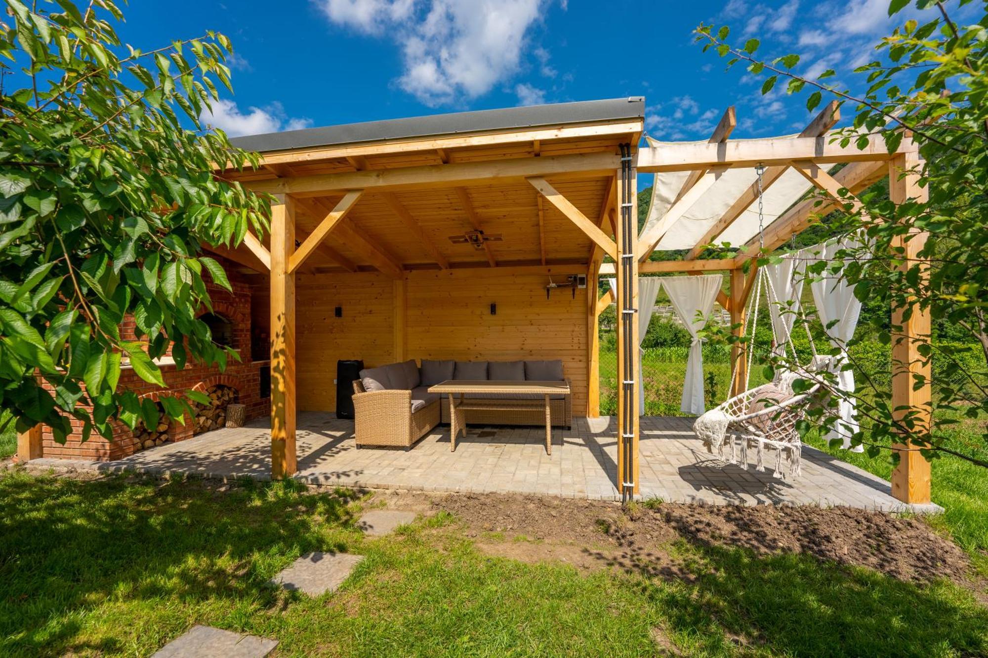 Ungefug A-Frame Sighisoara Hotel Exterior photo